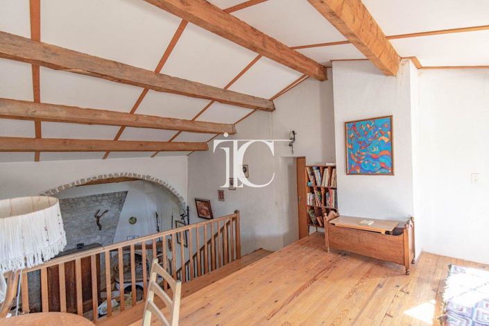 Image No.12-4 Bed House for sale