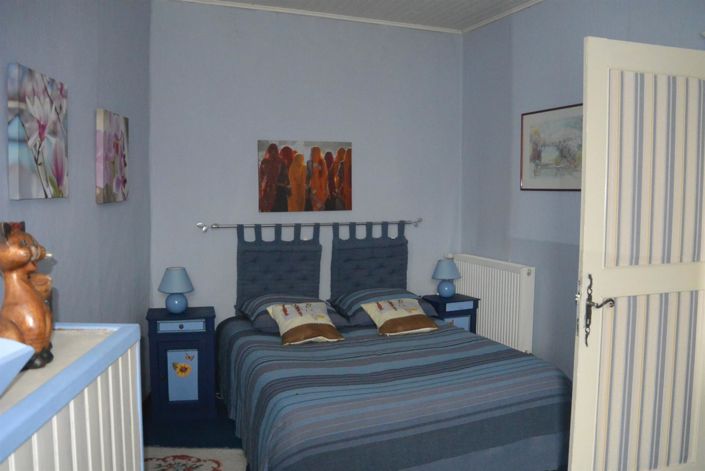 Image No.8-3 Bed House for sale