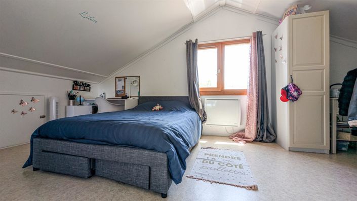 Image No.11-3 Bed House for sale