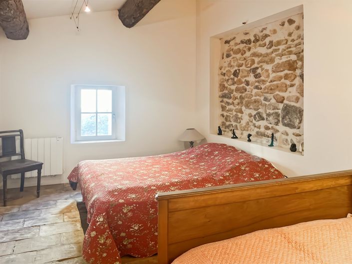 Image No.20-4 Bed House for sale