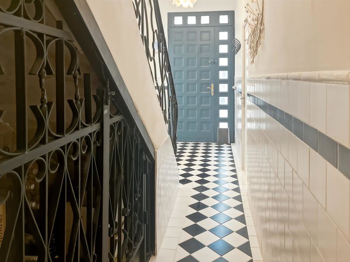 Image No.22-4 Bed House for sale