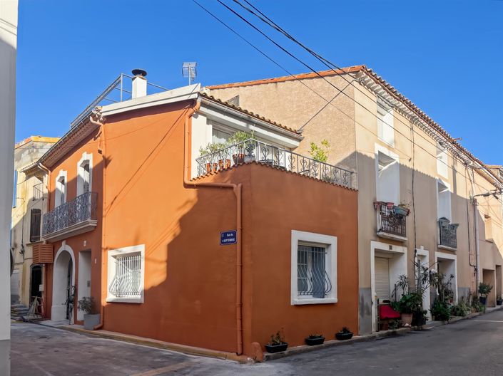 Image No.24-4 Bed House for sale