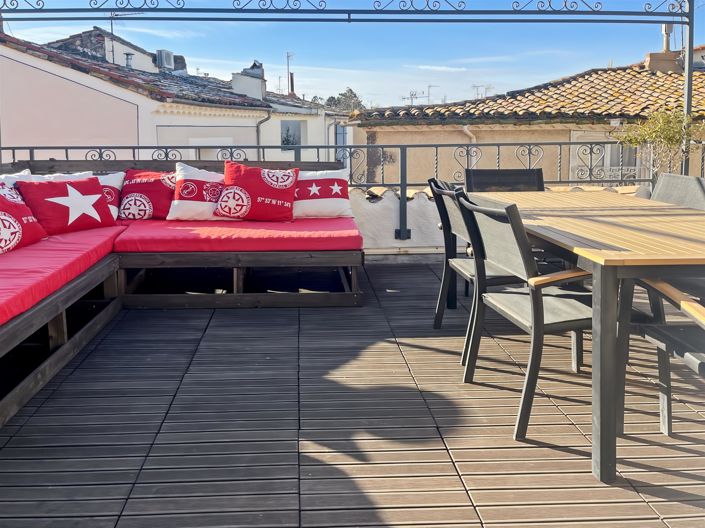 Image No.9-4 Bed House for sale