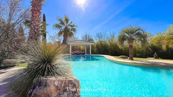 Image No.10-6 Bed House for sale