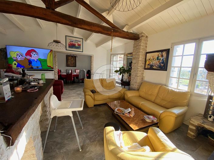 Image No.6-4 Bed House for sale