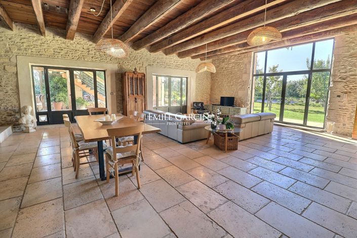 Image No.8-5 Bed House for sale