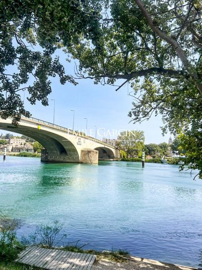 Image No.10-7 Bed Property for sale