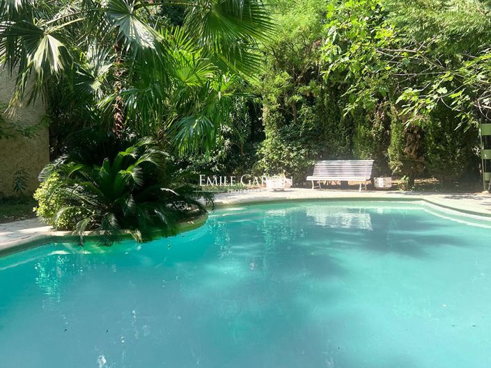 Image No.2-7 Bed Property for sale