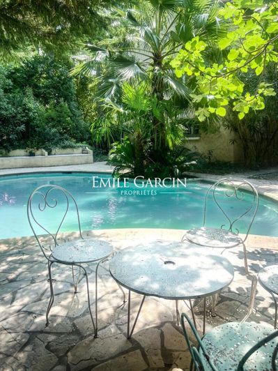 Image No.3-7 Bed Property for sale