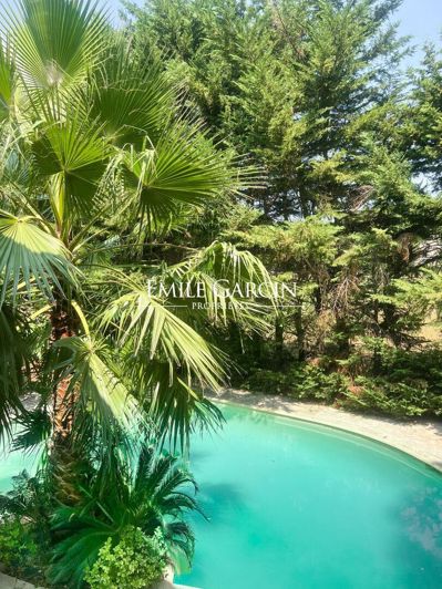 Image No.4-7 Bed Property for sale