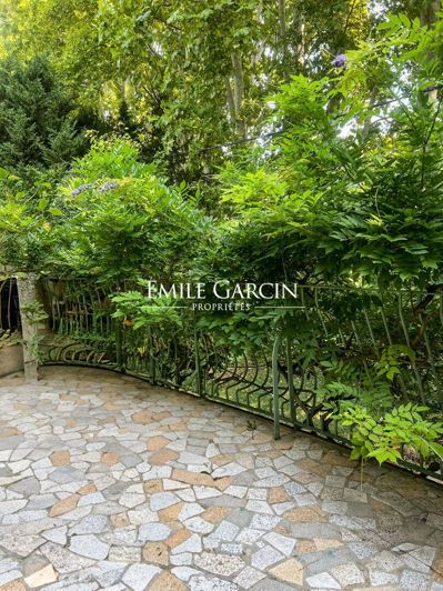 Image No.7-7 Bed Property for sale