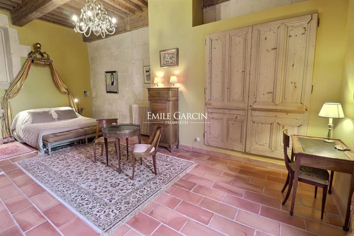 Image No.8-7 Bed House for sale