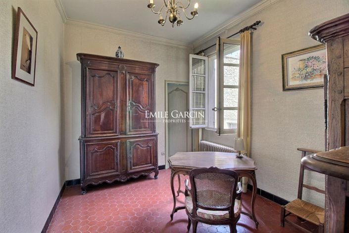 Image No.3-8 Bed House for sale