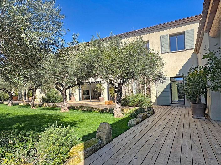 Image No.2-4 Bed House for sale