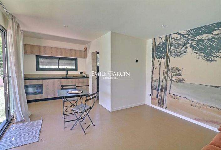 Image No.11-3 Bed House for sale