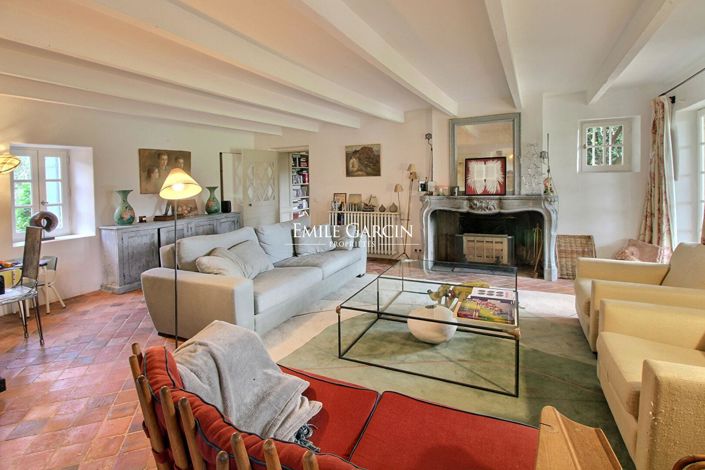 Image No.4-8 Bed House for sale