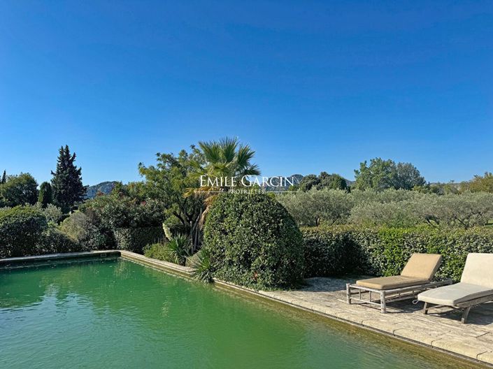 Image No.9-8 Bed House for sale