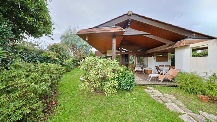 Image No.18-4 Bed House for sale