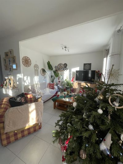 Image No.3-2 Bed House for sale