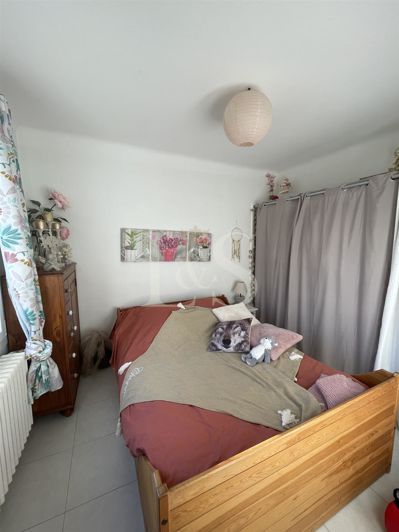 Image No.6-2 Bed House for sale