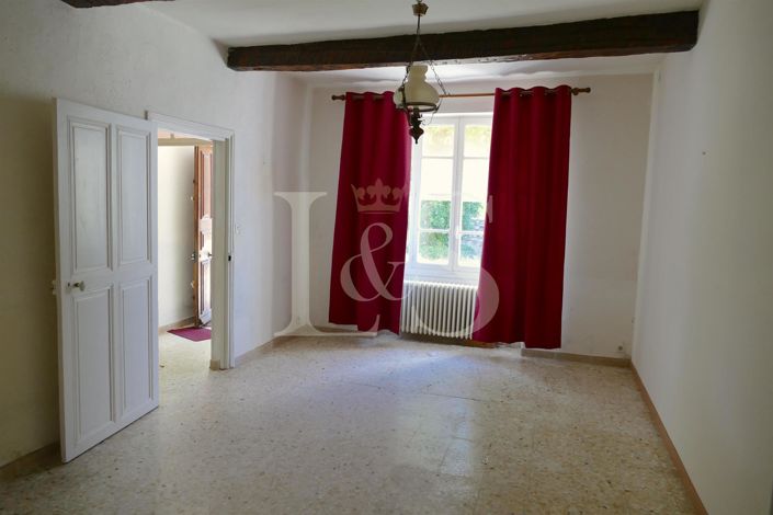 Image No.8-5 Bed House for sale