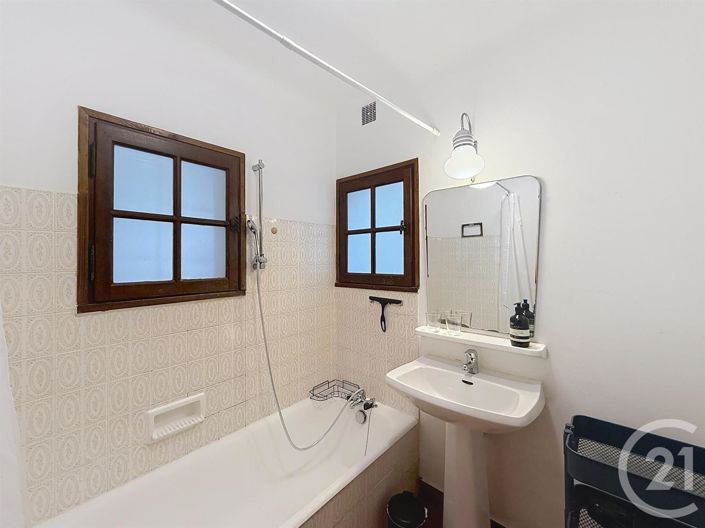 Image No.12-3 Bed House for sale