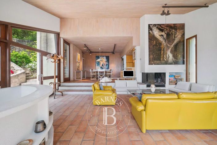 Image No.8-4 Bed House for sale