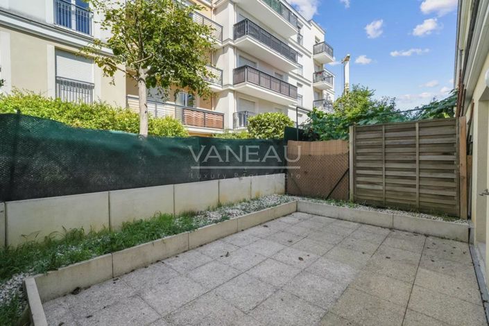 Image No.14-4 Bed House for sale