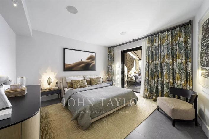 Image No.10-5 Bed House for sale