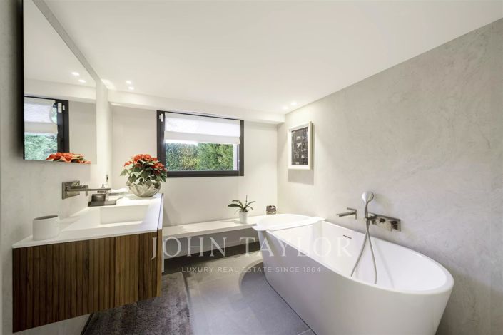 Image No.14-4 Bed House for sale