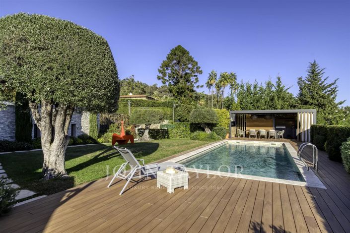 Image No.2-4 Bed House for sale