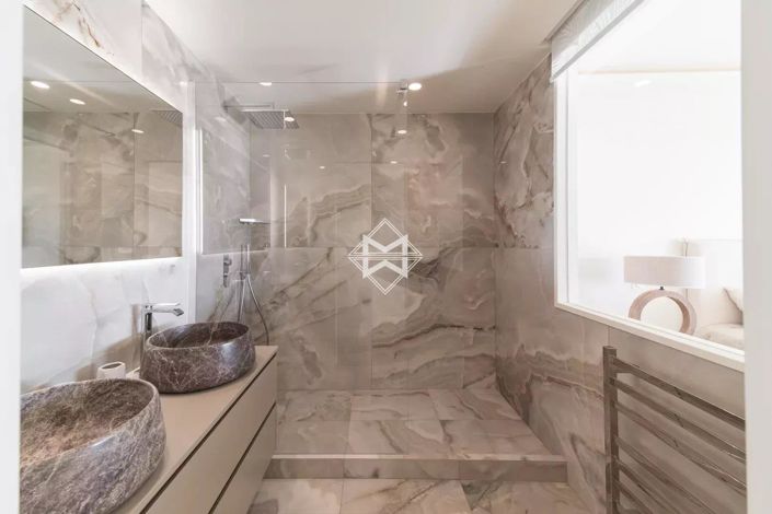 Image No.8-Appartement de 3 chambres à vendre à Cannes