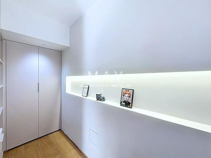 Image No.13-1 Bed Apartment for sale