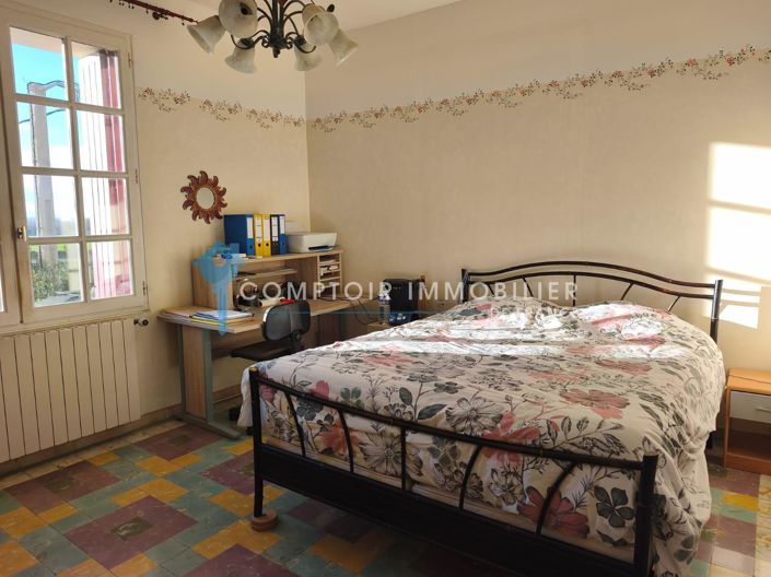 Image No.11-3 Bed House for sale