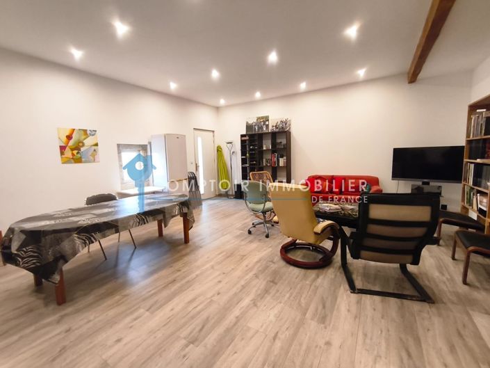 Image No.9-3 Bed House for sale