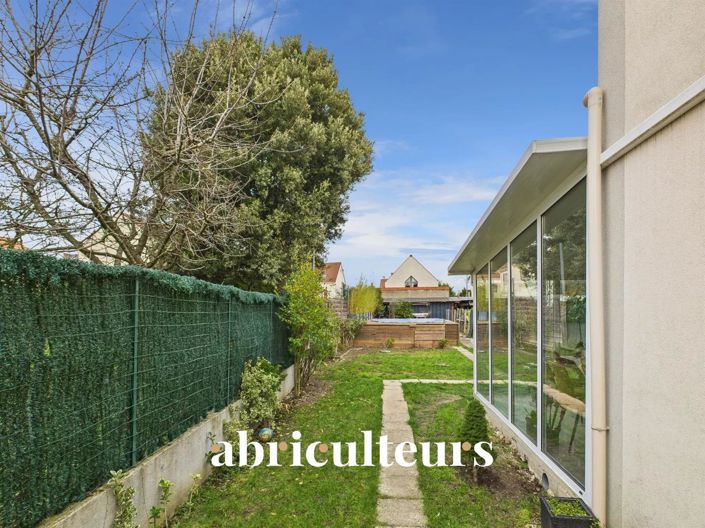 Image No.30-3 Bed House for sale