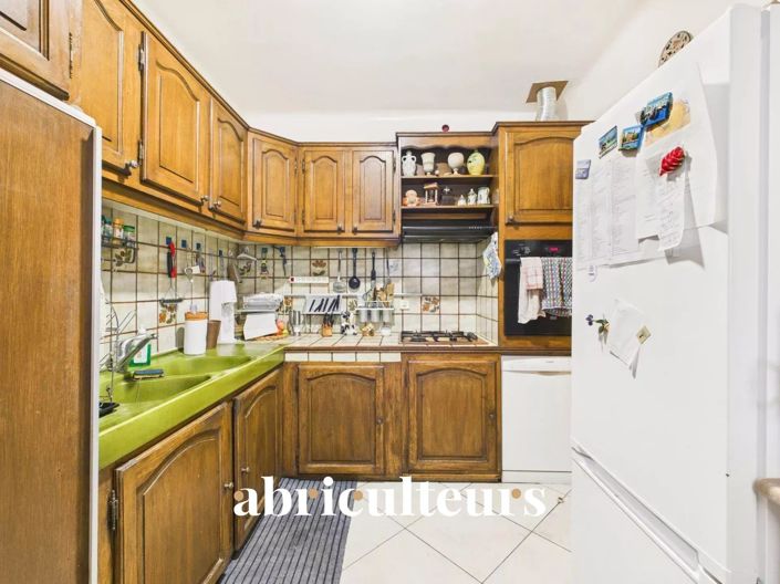 Image No.10-5 Bed House for sale