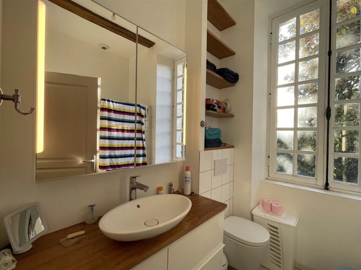 Image No.10-3 Bed House for sale