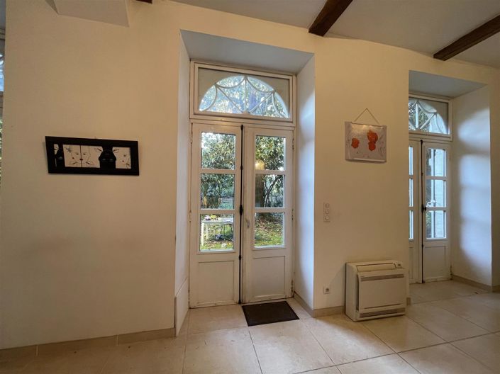 Image No.8-3 Bed House for sale