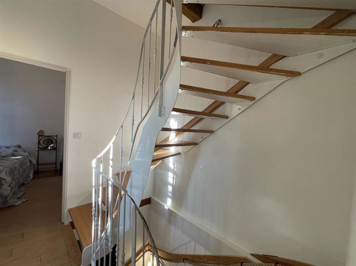 Image No.9-3 Bed House for sale