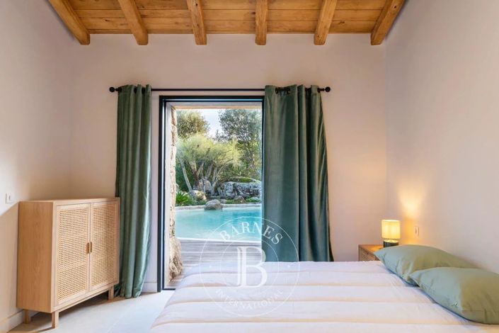 Image No.10-4 Bed House for sale