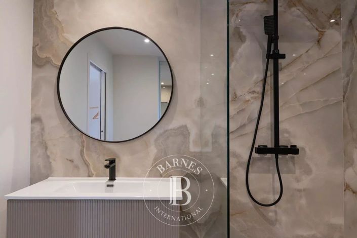 Image No.11-4 Bed House for sale