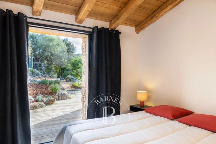 Image No.15-4 Bed House for sale