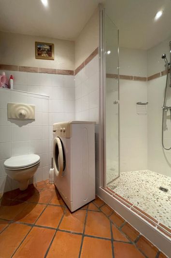 Image No.12-1 Bed Apartment for sale