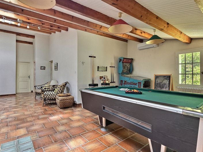 Image No.10-6 Bed House for sale