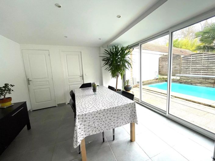 Image No.6-3 Bed House for sale