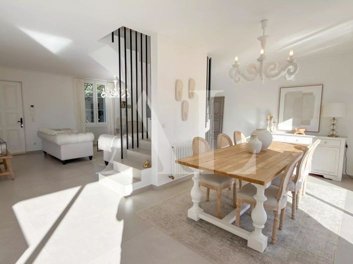 Image No.12-3 Bed House for sale