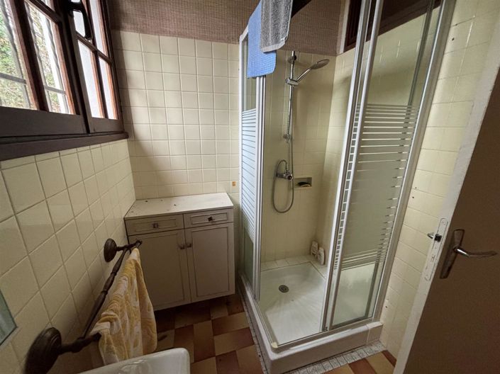 Image No.12-5 Bed House for sale