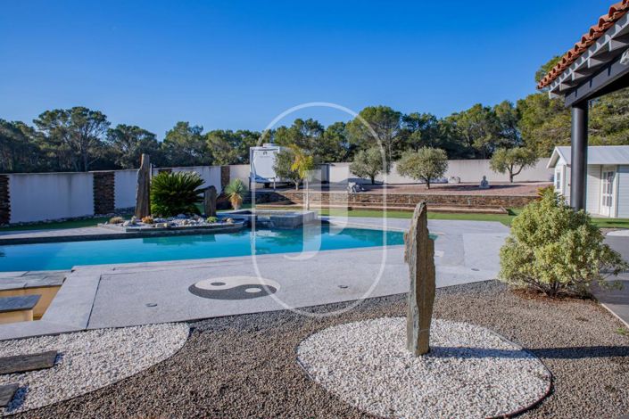 Image No.2-Maison de 3 chambres à vendre à Uchaux