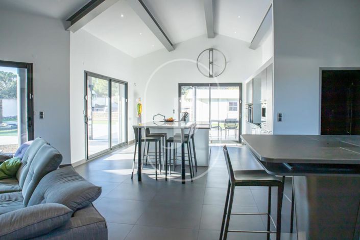 Image No.6-Maison de 3 chambres à vendre à Uchaux